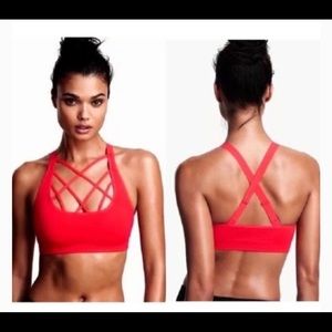 Victoria Secret Strappy Seamless Sports Bra